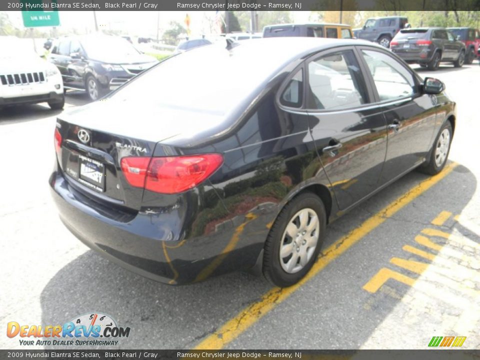 2009 Hyundai Elantra SE Sedan Black Pearl / Gray Photo #6