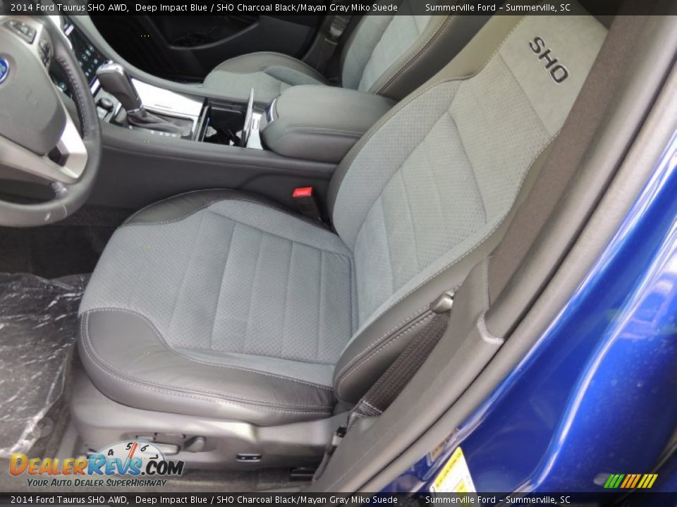 Front Seat of 2014 Ford Taurus SHO AWD Photo #5