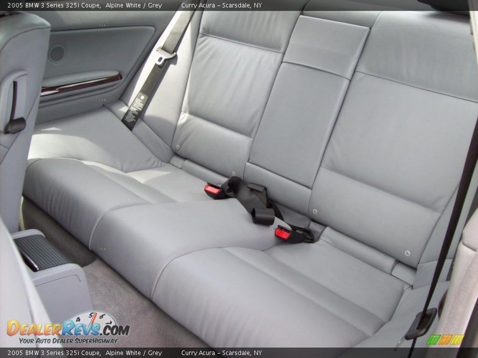 2005 BMW 3 Series 325i Coupe Alpine White / Grey Photo #10
