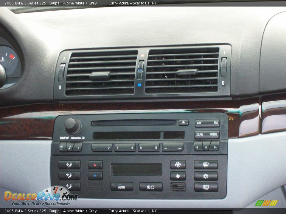 2005 BMW 3 Series 325i Coupe Alpine White / Grey Photo #14
