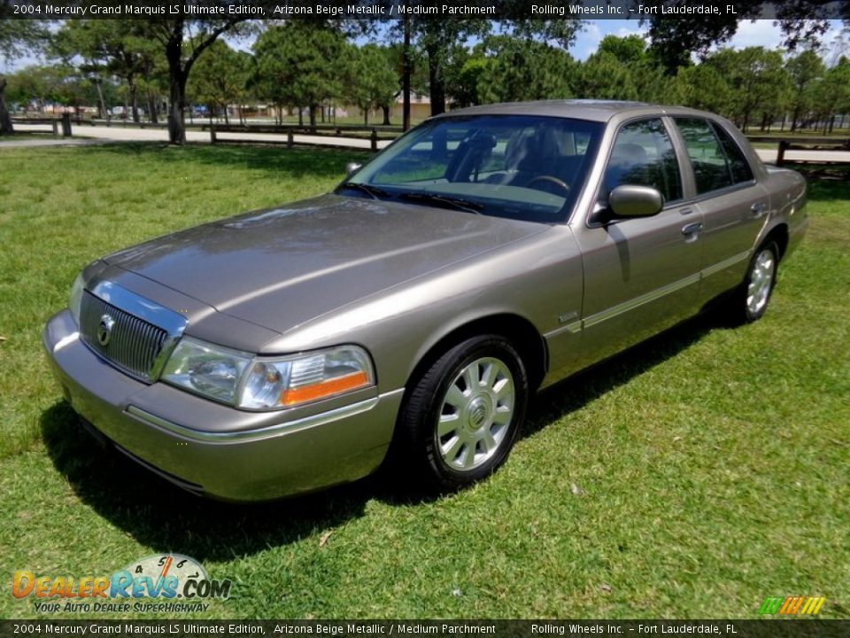 Front 3/4 View of 2004 Mercury Grand Marquis LS Ultimate Edition Photo #1