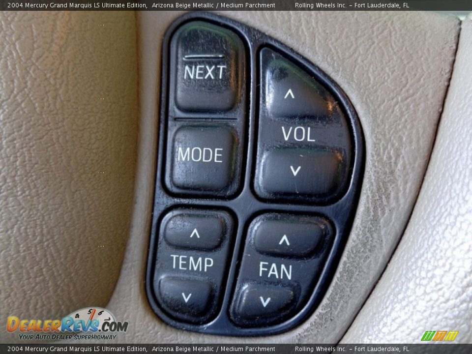 Controls of 2004 Mercury Grand Marquis LS Ultimate Edition Photo #36