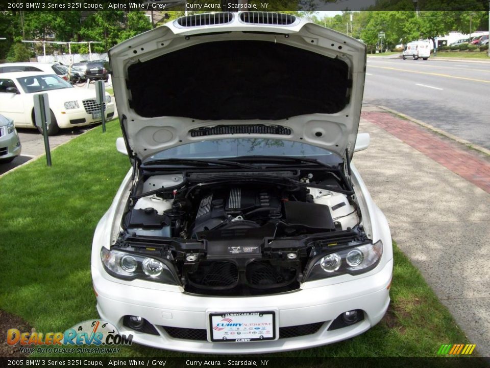 2005 BMW 3 Series 325i Coupe Alpine White / Grey Photo #20