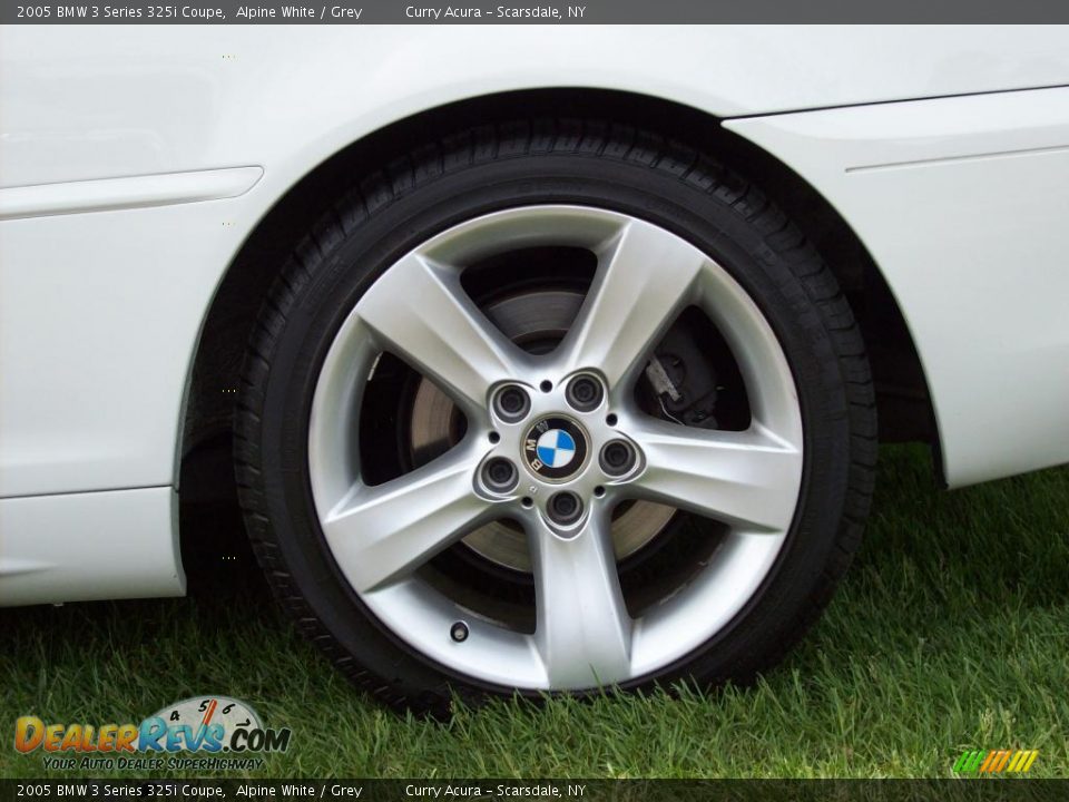 2005 BMW 3 Series 325i Coupe Alpine White / Grey Photo #22