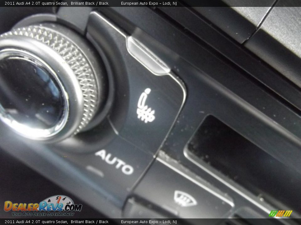 2011 Audi A4 2.0T quattro Sedan Brilliant Black / Black Photo #33