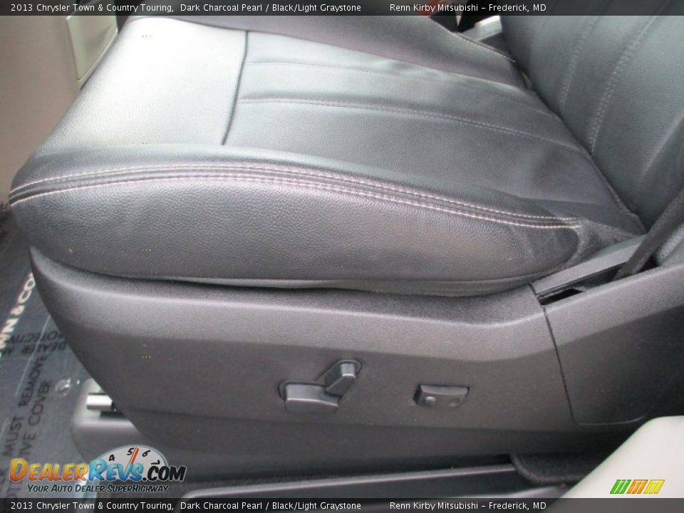 2013 Chrysler Town & Country Touring Dark Charcoal Pearl / Black/Light Graystone Photo #14