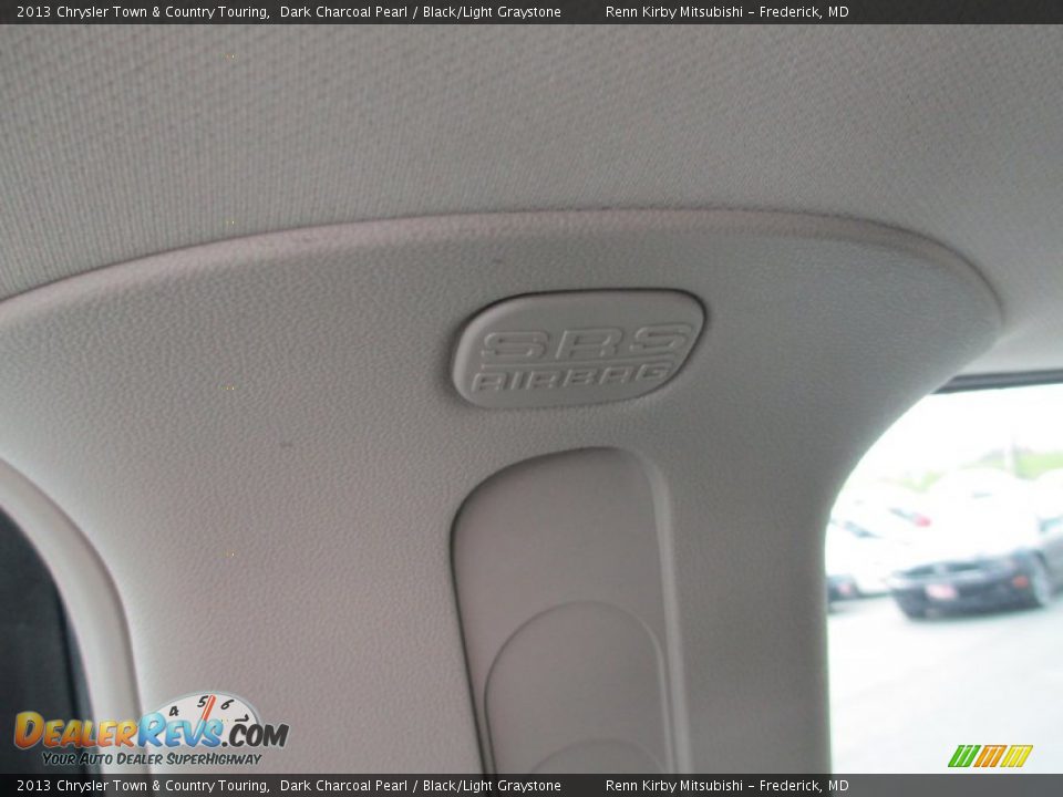 2013 Chrysler Town & Country Touring Dark Charcoal Pearl / Black/Light Graystone Photo #17