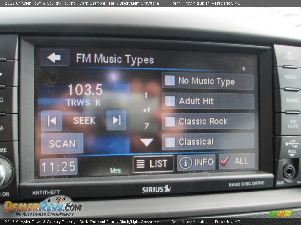 2013 Chrysler Town & Country Touring Dark Charcoal Pearl / Black/Light Graystone Photo #26