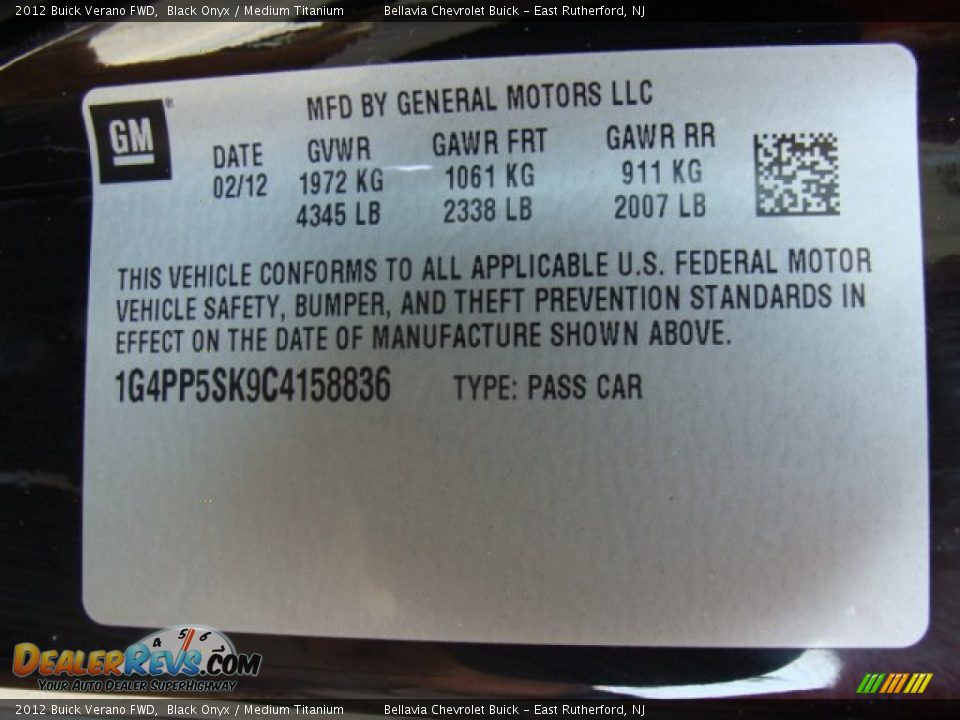 2012 Buick Verano FWD Black Onyx / Medium Titanium Photo #15