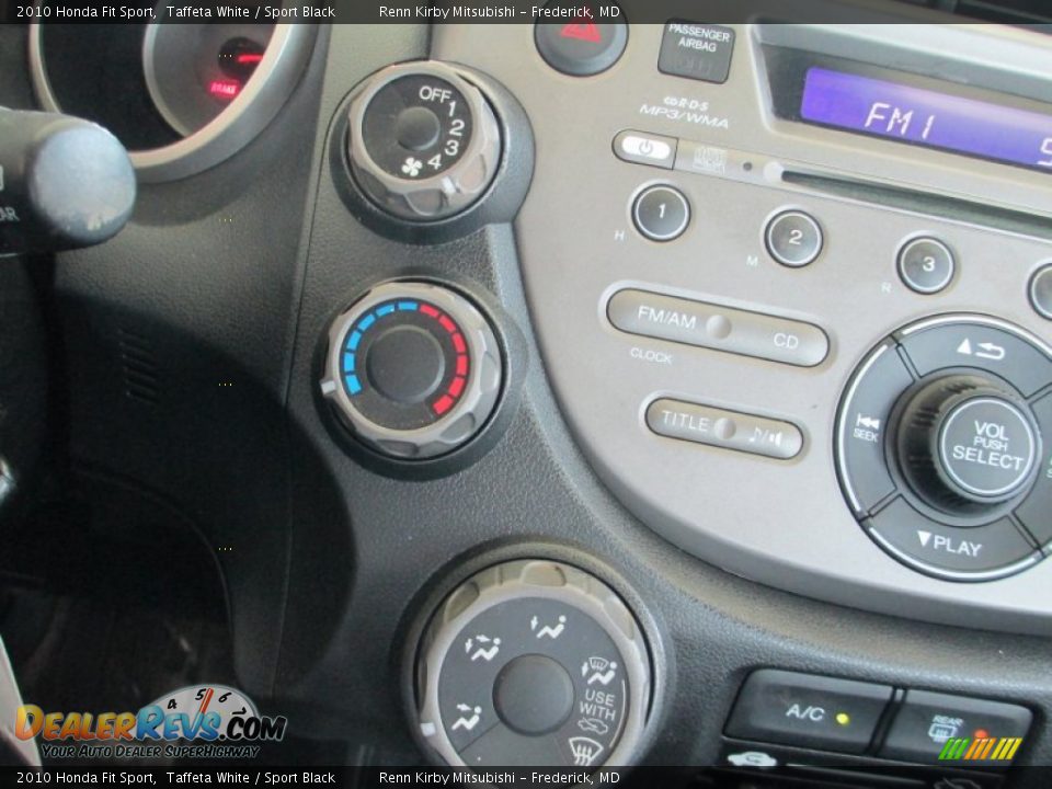 2010 Honda Fit Sport Taffeta White / Sport Black Photo #18