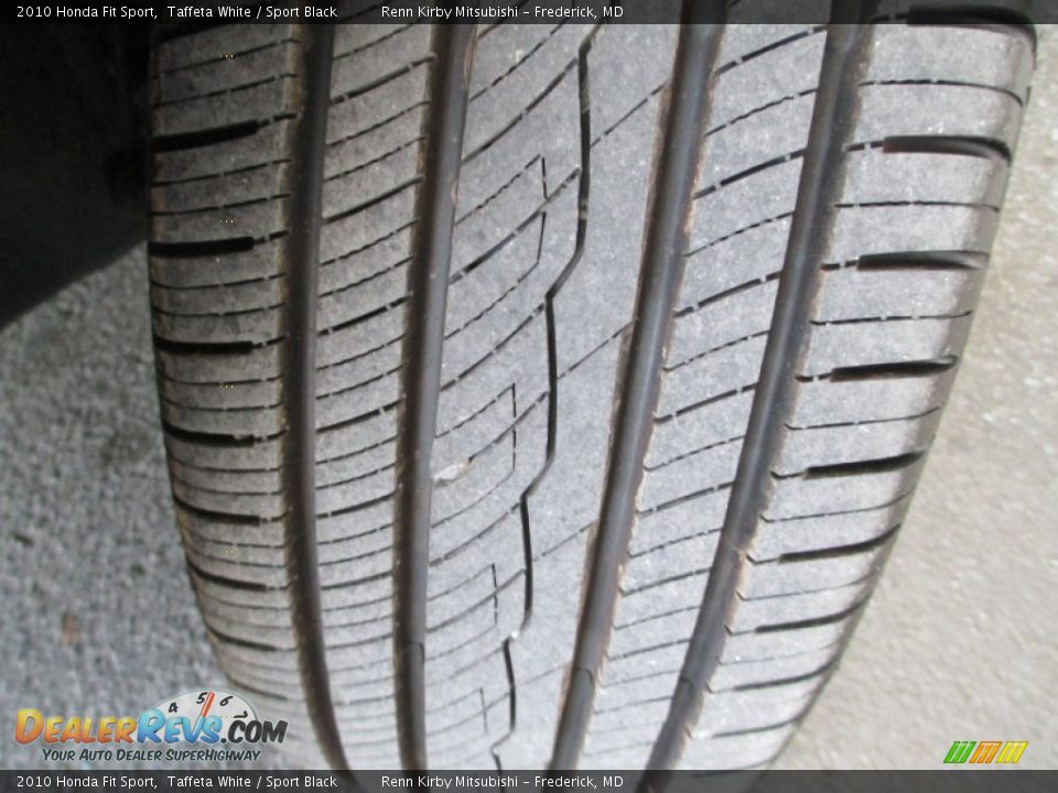 2010 Honda Fit Sport Taffeta White / Sport Black Photo #29