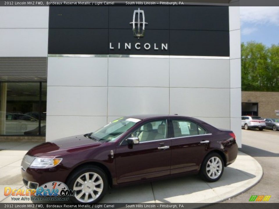 Front 3/4 View of 2012 Lincoln MKZ FWD Photo #1