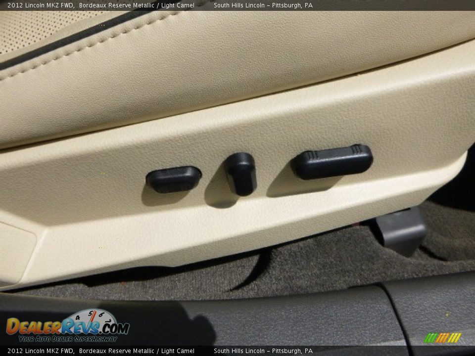 2012 Lincoln MKZ FWD Bordeaux Reserve Metallic / Light Camel Photo #12