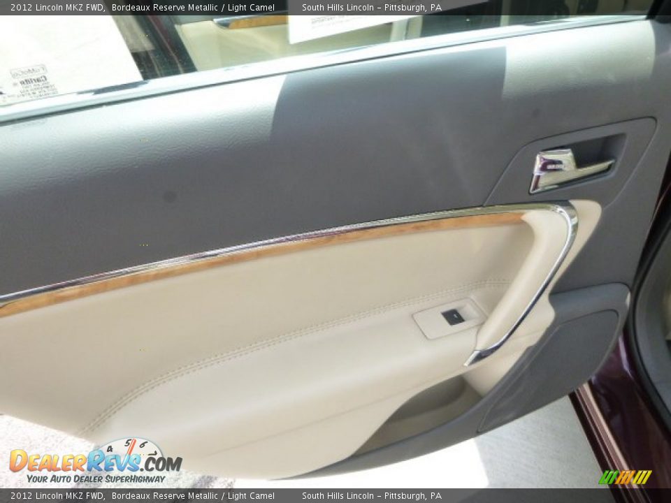 2012 Lincoln MKZ FWD Bordeaux Reserve Metallic / Light Camel Photo #19