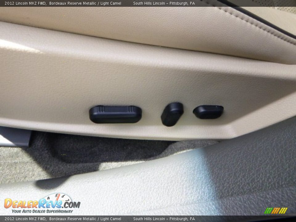 2012 Lincoln MKZ FWD Bordeaux Reserve Metallic / Light Camel Photo #21