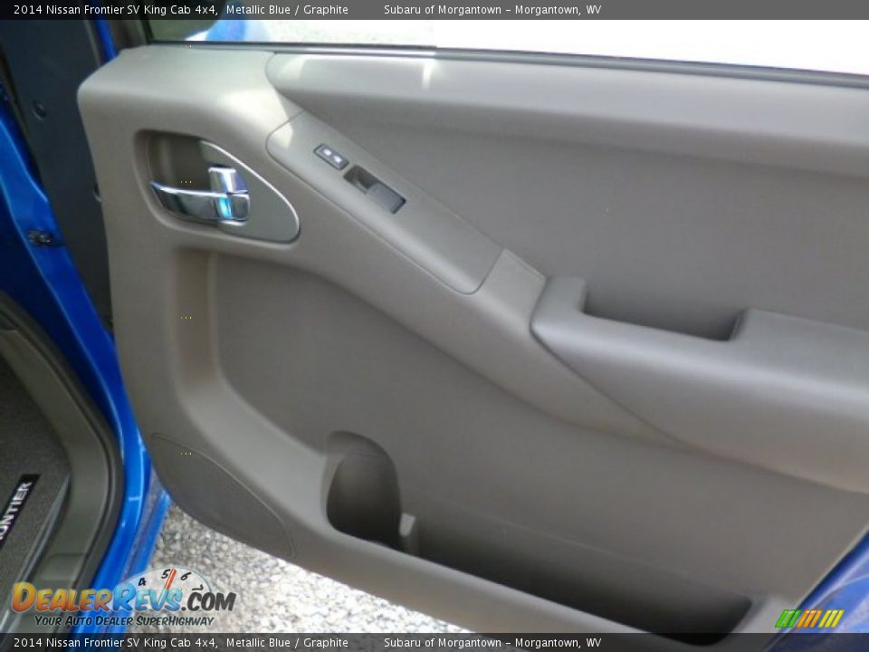 2014 Nissan Frontier SV King Cab 4x4 Metallic Blue / Graphite Photo #11