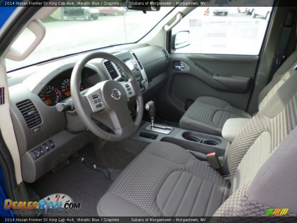 Graphite Interior - 2014 Nissan Frontier SV King Cab 4x4 Photo #17