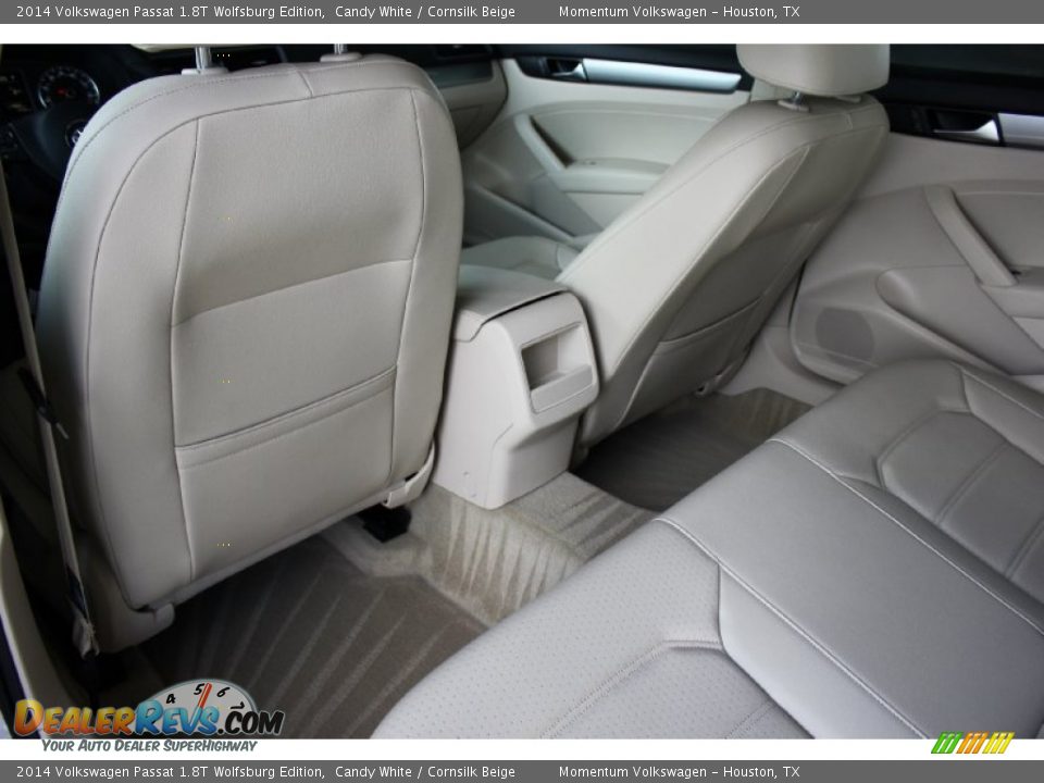 2014 Volkswagen Passat 1.8T Wolfsburg Edition Candy White / Cornsilk Beige Photo #28