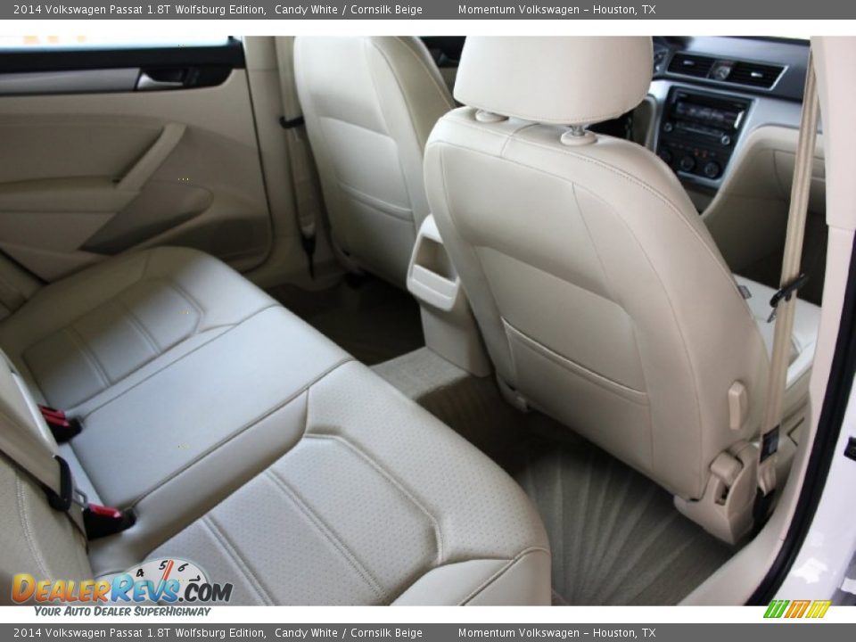 2014 Volkswagen Passat 1.8T Wolfsburg Edition Candy White / Cornsilk Beige Photo #34