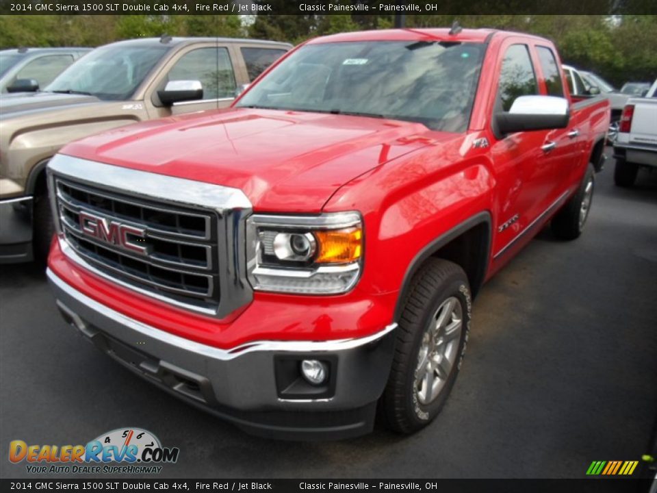 Front 3/4 View of 2014 GMC Sierra 1500 SLT Double Cab 4x4 Photo #1