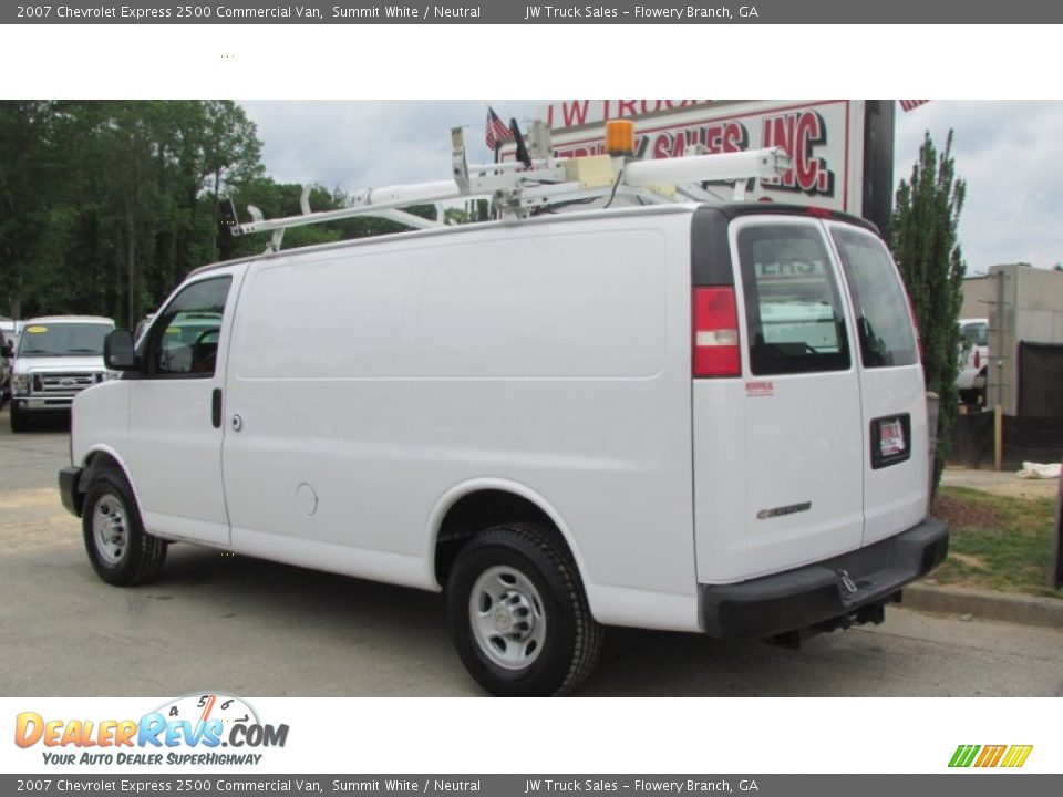 2007 Chevrolet Express 2500 Commercial Van Summit White / Neutral Photo #4
