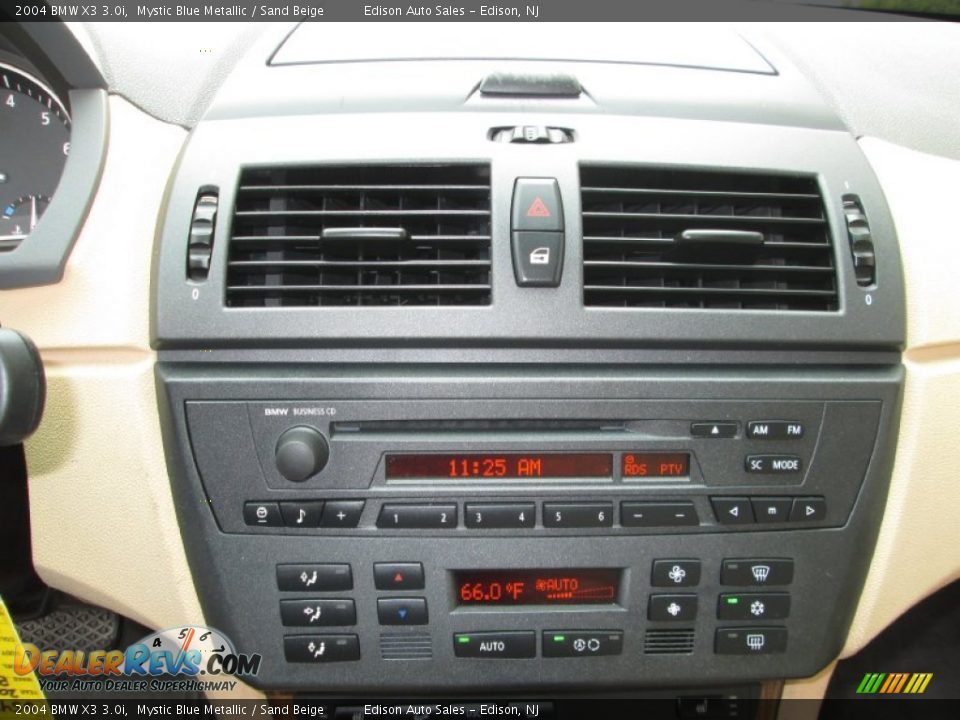 Controls of 2004 BMW X3 3.0i Photo #23