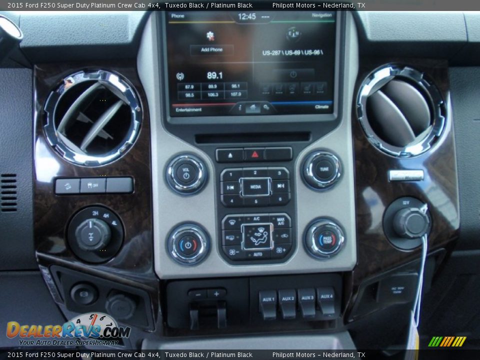 2015 Ford F250 Super Duty Platinum Crew Cab 4x4 Tuxedo Black / Platinum Black Photo #28