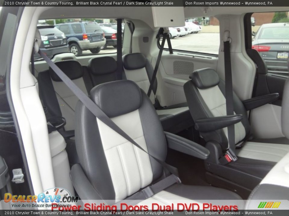 2010 Chrysler Town & Country Touring Brilliant Black Crystal Pearl / Dark Slate Gray/Light Shale Photo #6