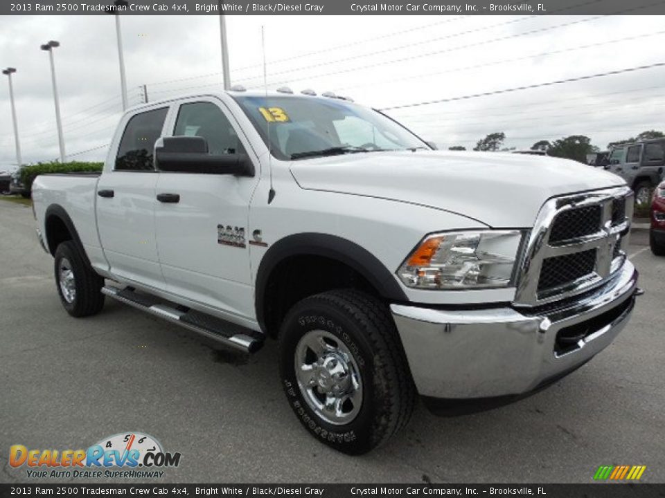 2013 Ram 2500 Tradesman Crew Cab 4x4 Bright White / Black/Diesel Gray Photo #10