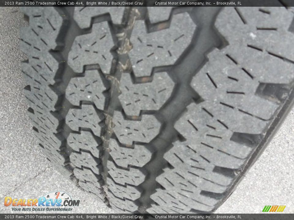 2013 Ram 2500 Tradesman Crew Cab 4x4 Bright White / Black/Diesel Gray Photo #15