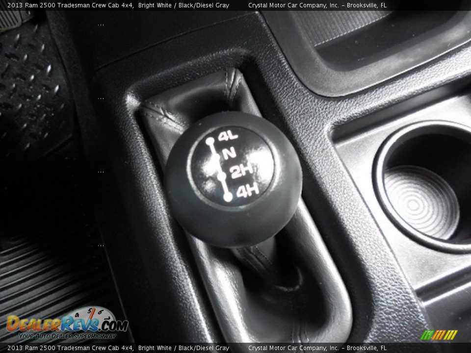 2013 Ram 2500 Tradesman Crew Cab 4x4 Bright White / Black/Diesel Gray Photo #21
