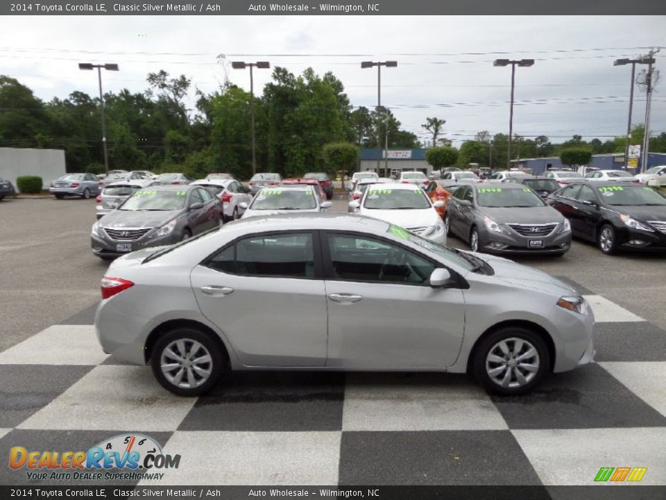 2014 Toyota Corolla LE Classic Silver Metallic / Ash Photo #3