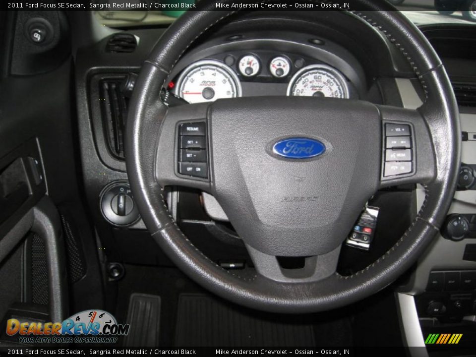 2011 Ford Focus SE Sedan Sangria Red Metallic / Charcoal Black Photo #4