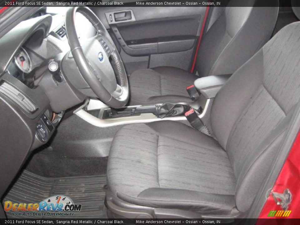 2011 Ford Focus SE Sedan Sangria Red Metallic / Charcoal Black Photo #8