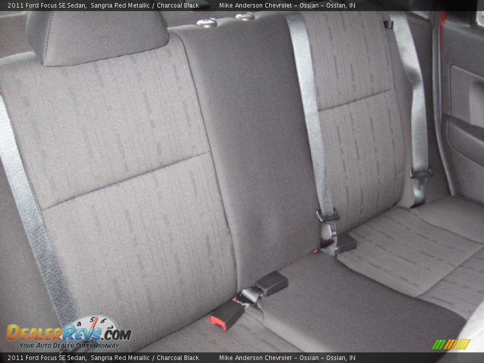 2011 Ford Focus SE Sedan Sangria Red Metallic / Charcoal Black Photo #12