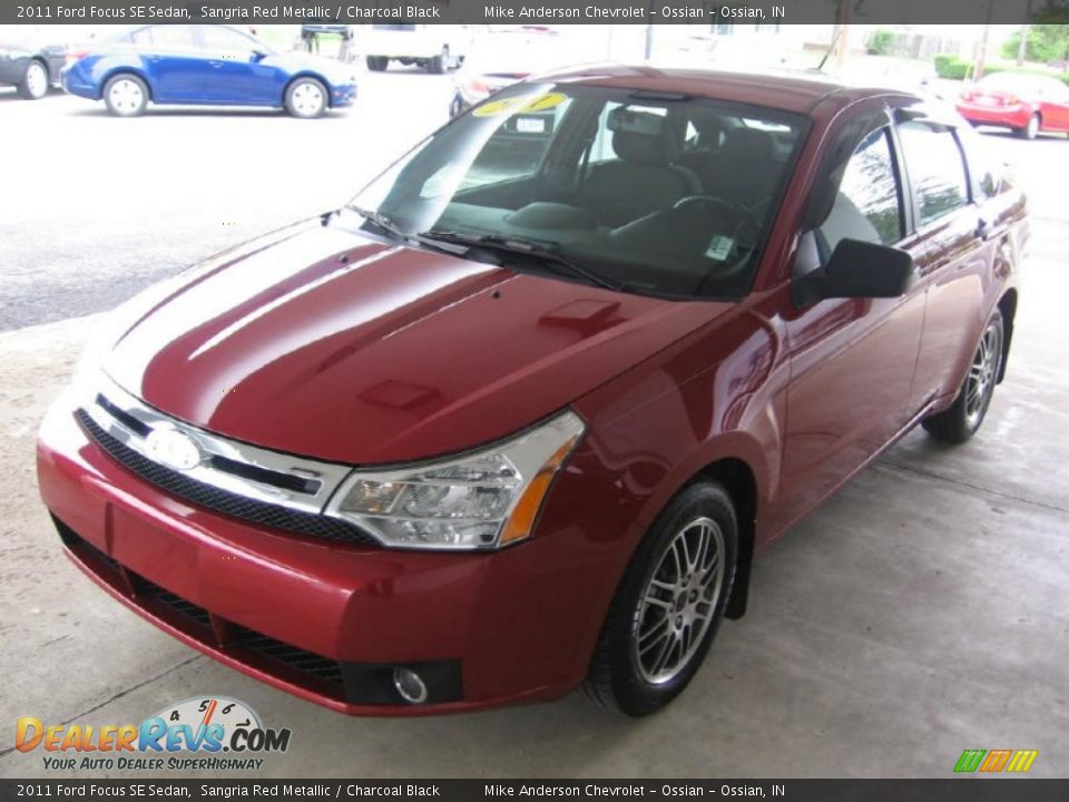 2011 Ford Focus SE Sedan Sangria Red Metallic / Charcoal Black Photo #23
