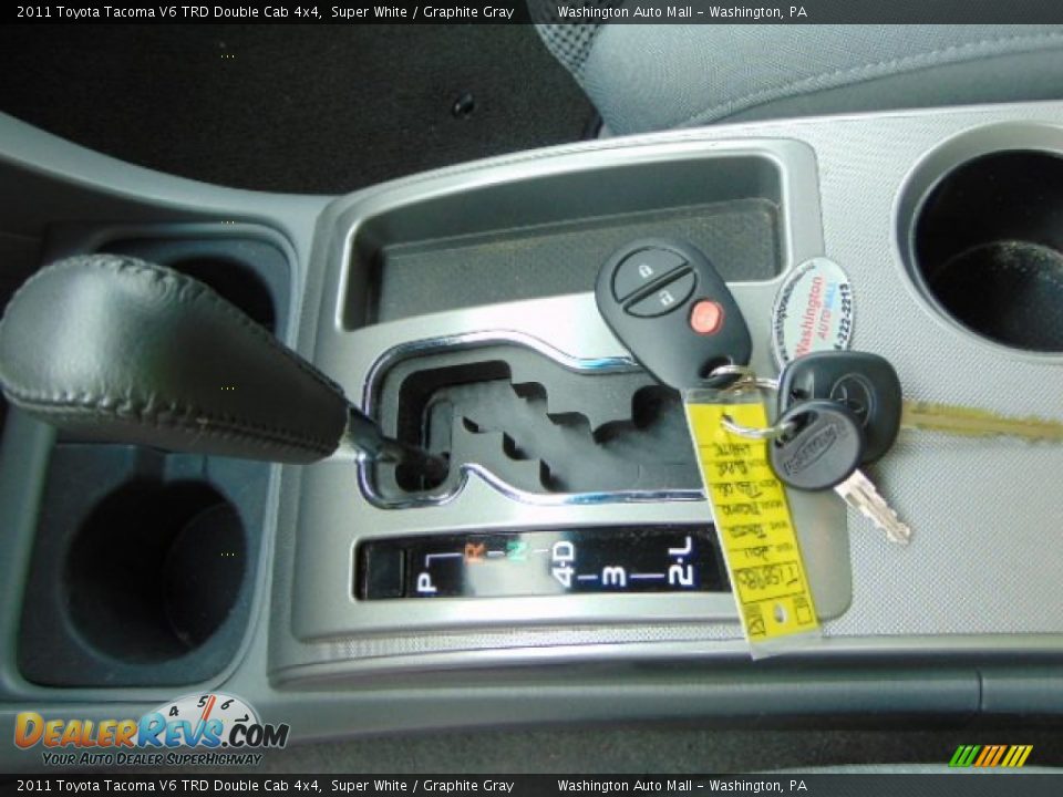 2011 Toyota Tacoma V6 TRD Double Cab 4x4 Super White / Graphite Gray Photo #17