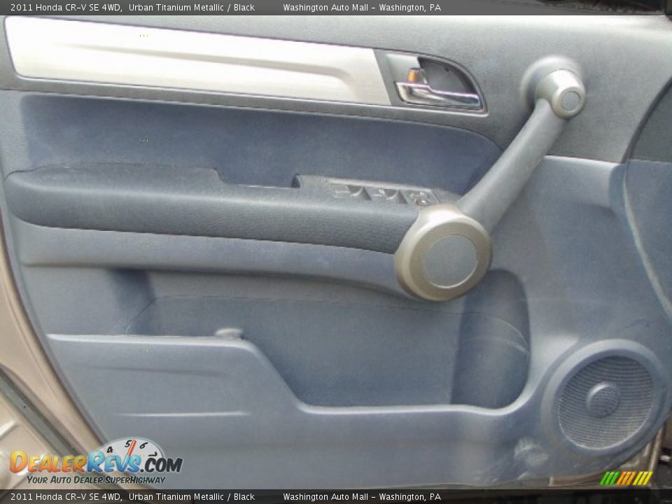 2011 Honda CR-V SE 4WD Urban Titanium Metallic / Black Photo #10