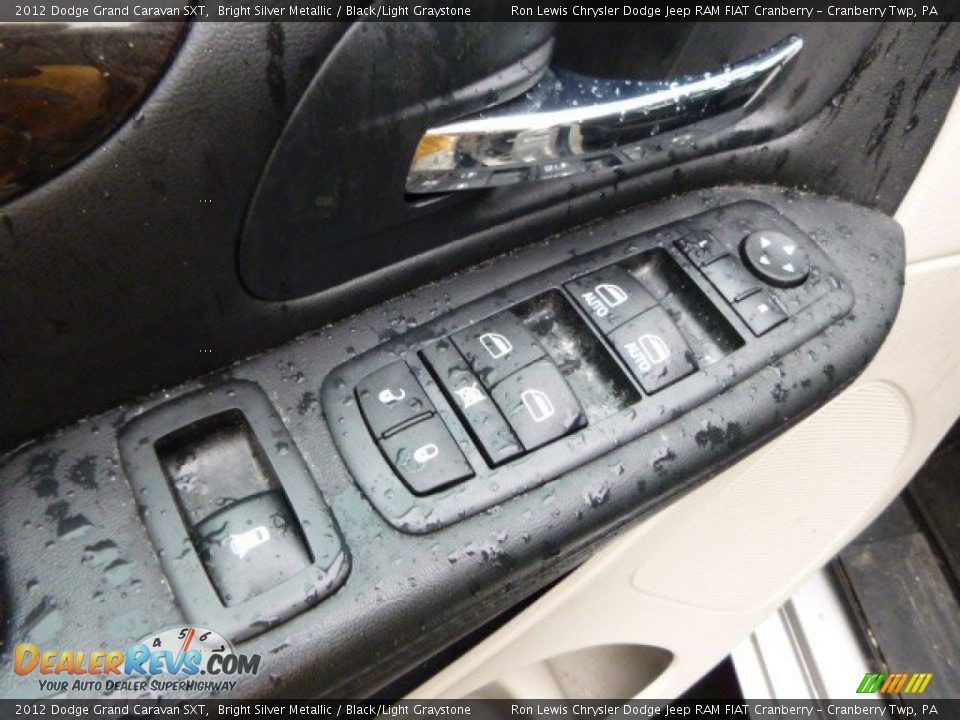 2012 Dodge Grand Caravan SXT Bright Silver Metallic / Black/Light Graystone Photo #15