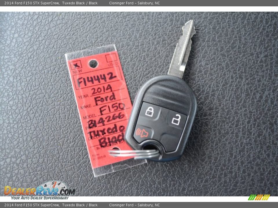 2014 Ford F150 STX SuperCrew Tuxedo Black / Black Photo #17