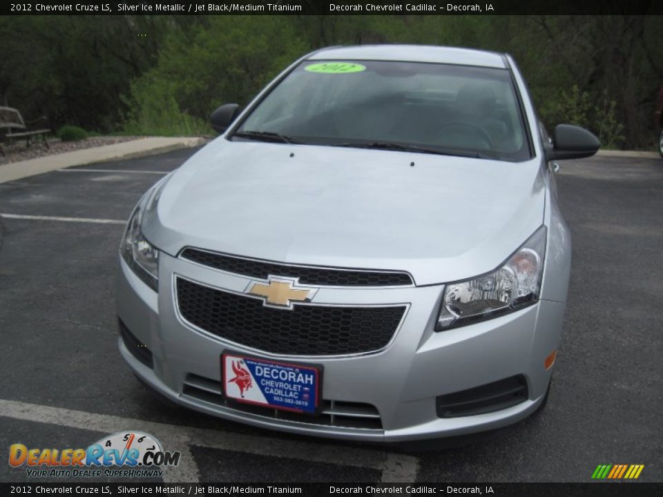 2012 Chevrolet Cruze LS Silver Ice Metallic / Jet Black/Medium Titanium Photo #2