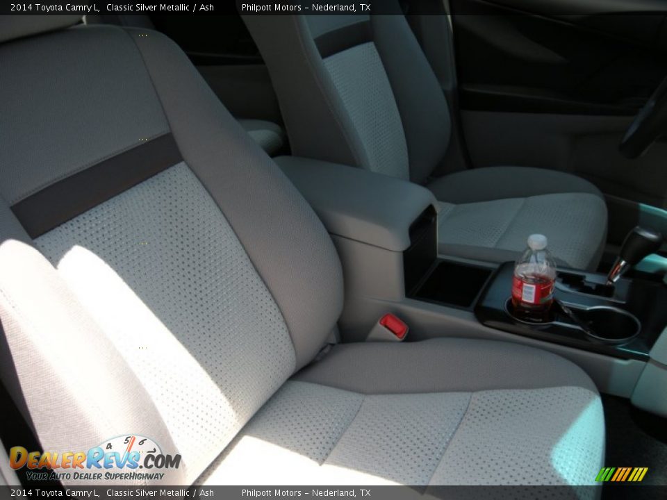 2014 Toyota Camry L Classic Silver Metallic / Ash Photo #17