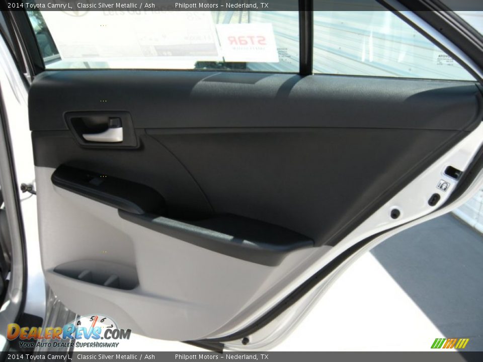 2014 Toyota Camry L Classic Silver Metallic / Ash Photo #18
