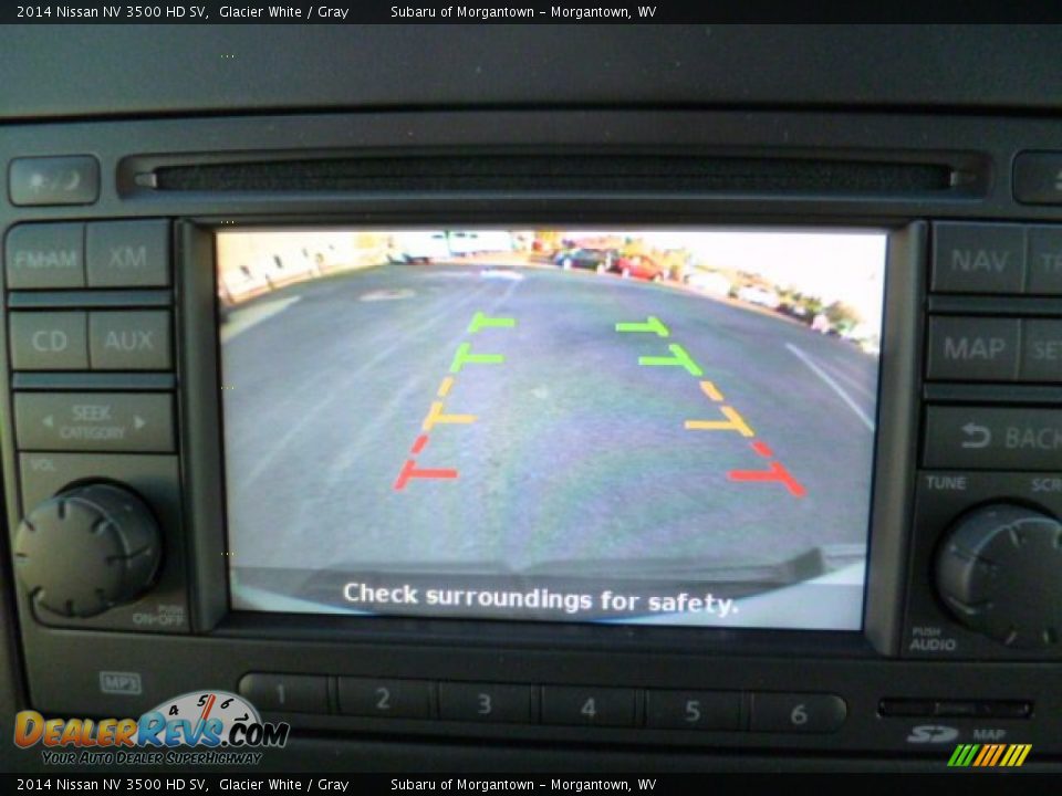 2014 Nissan NV 3500 HD SV Glacier White / Gray Photo #18