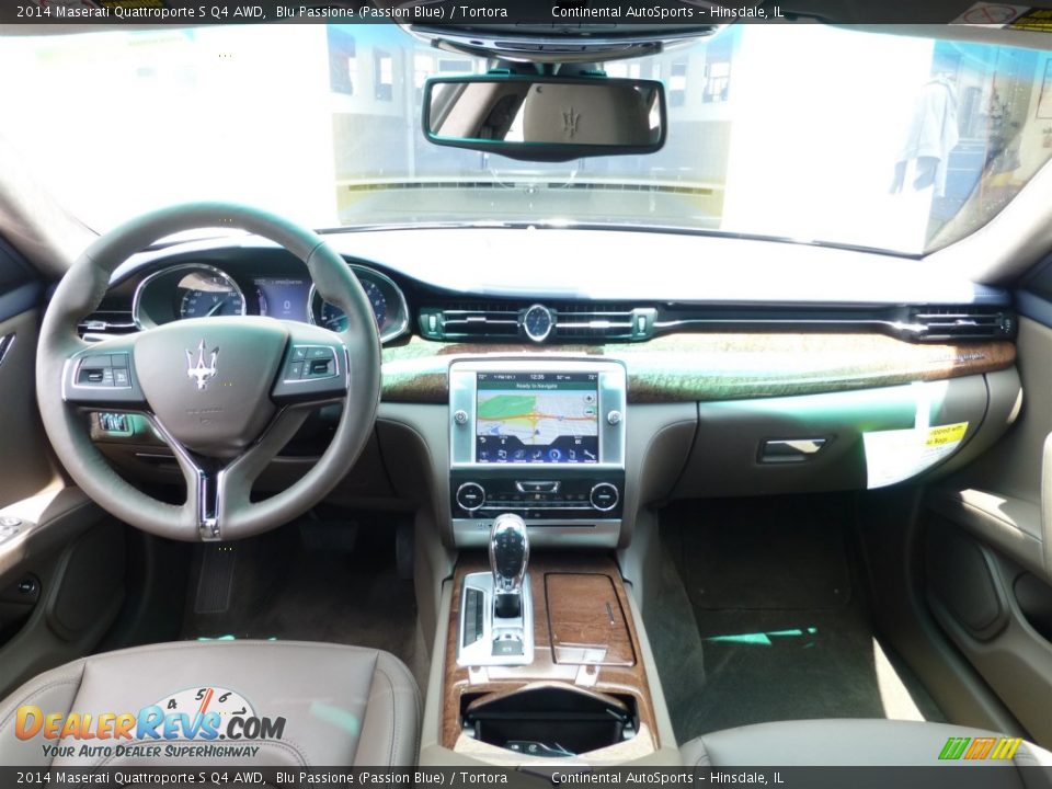 Dashboard of 2014 Maserati Quattroporte S Q4 AWD Photo #8