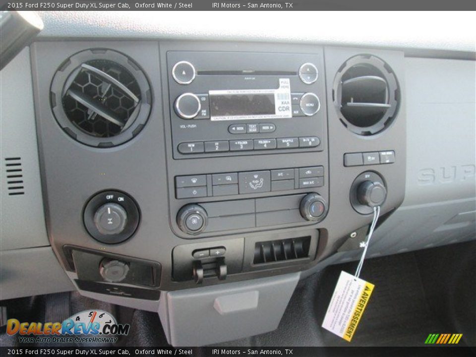 Controls of 2015 Ford F250 Super Duty XL Super Cab Photo #12