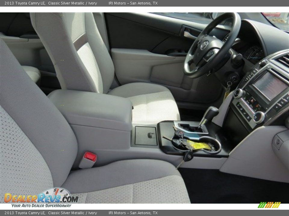 2013 Toyota Camry LE Classic Silver Metallic / Ivory Photo #13