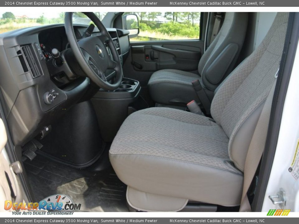 2014 Chevrolet Express Cutaway 3500 Moving Van Summit White / Medium Pewter Photo #8