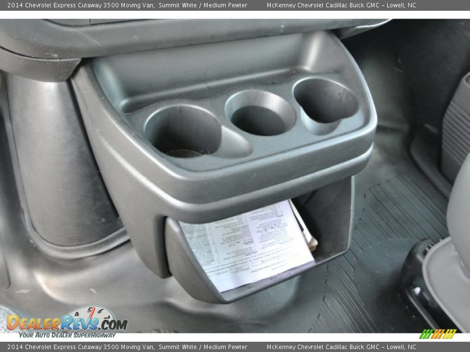 2014 Chevrolet Express Cutaway 3500 Moving Van Summit White / Medium Pewter Photo #10