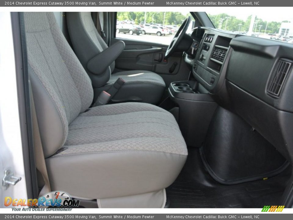 2014 Chevrolet Express Cutaway 3500 Moving Van Summit White / Medium Pewter Photo #17